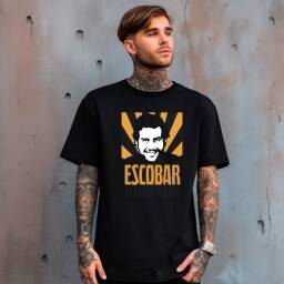 Remera Estampada 100% algodn ESCOBAR